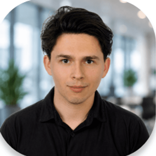 William, CEO